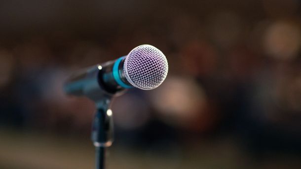 PowerPoint-Karaoke live erleben!